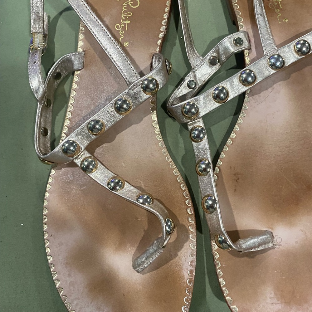 Stylish Metallic Sandals with Stud Accents